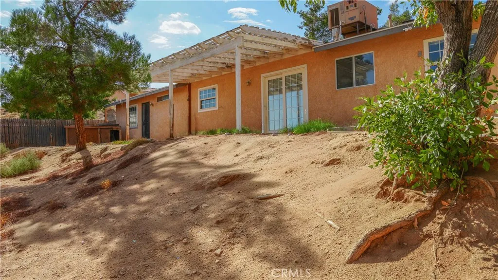 16725 Mission Street, Hesperia, California 92345 home-pic-13